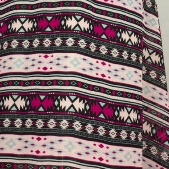 XL Lola Gorgeous & Unique Southwestern Aztec Midi Skirt - Picture 6 of 8